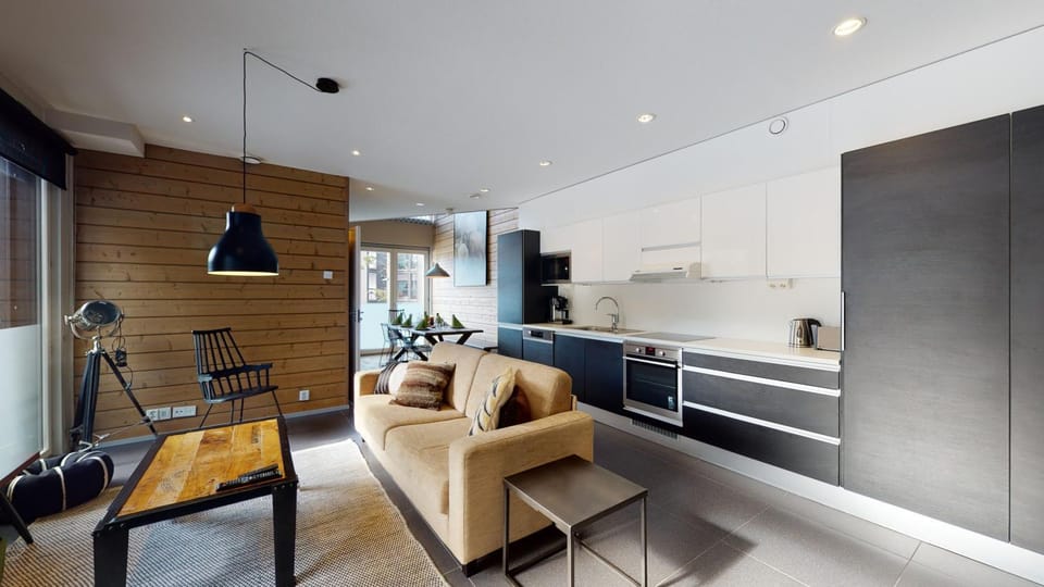 Kitchen or kitchenette, Seating area