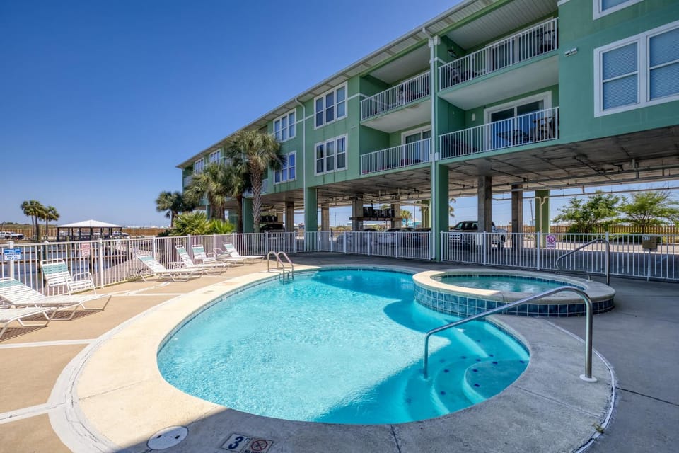 Navy Cove Harbor 1206 by Vacation Homes Collection Apartment in Alabama