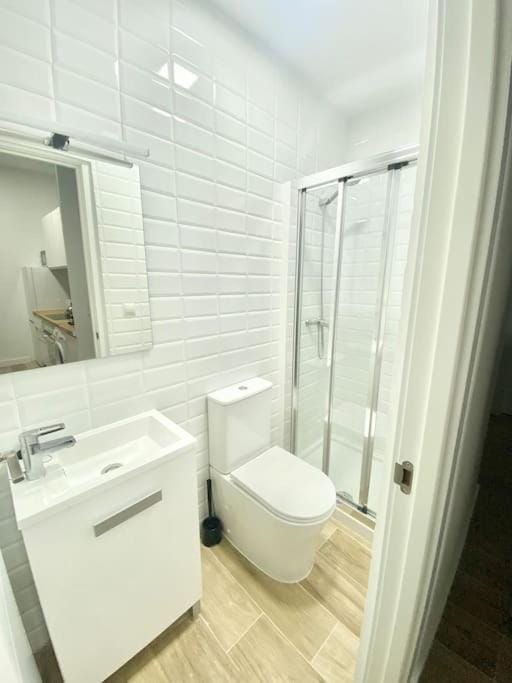 Puente Praga Aparment Apartment in Madrid