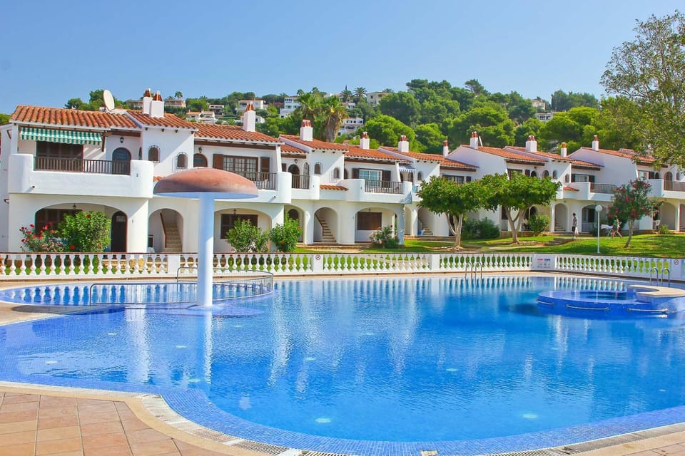 Property building, Day, Natural landscape, Pool view, Swimming pool, Swimming pool, sunbed