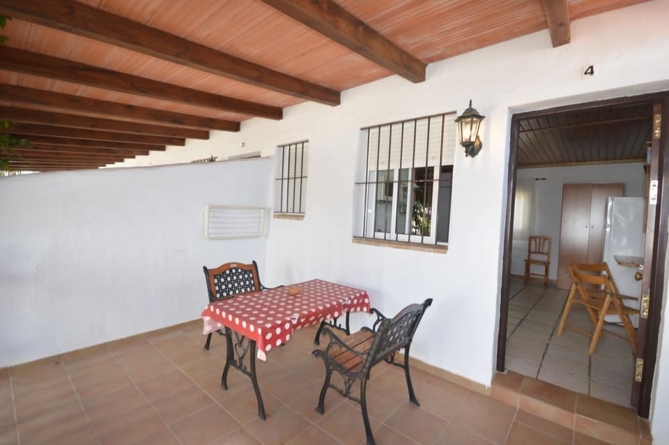 Patio, Day, Balcony/Terrace