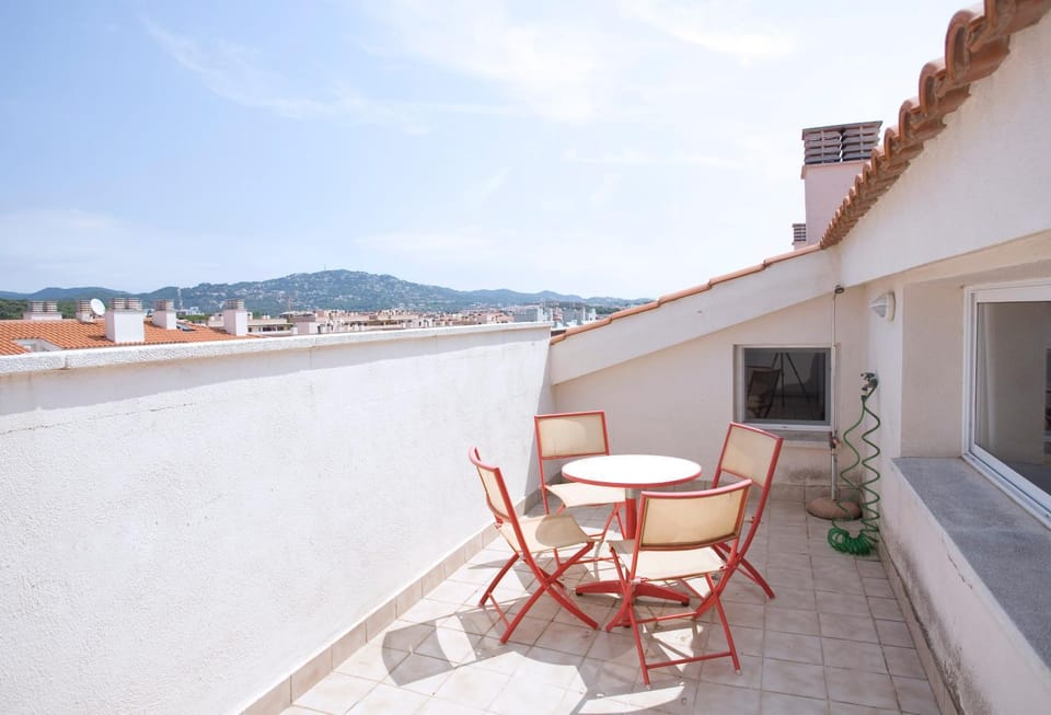 View (from property/room), Balcony/Terrace, Balcony/Terrace, Mountain view