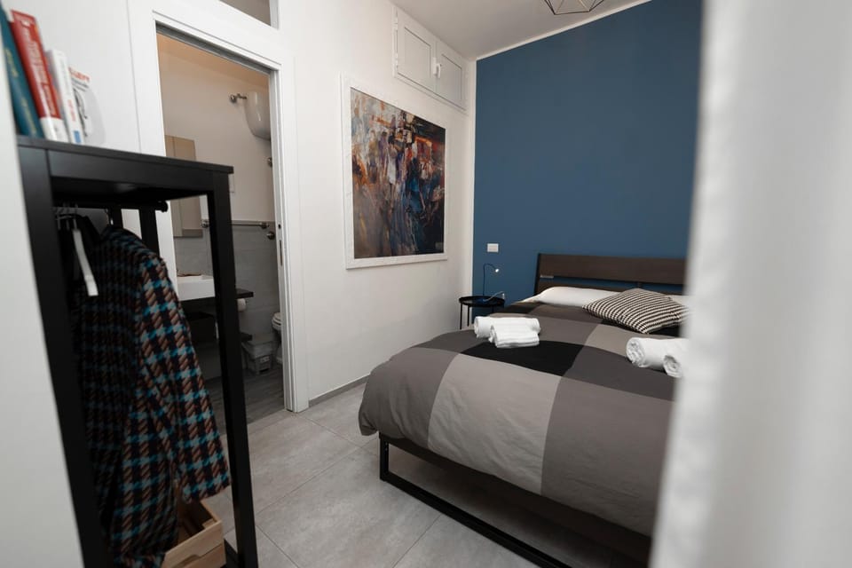 Bed, Photo of the whole room, Bedroom, towels, wardrobe