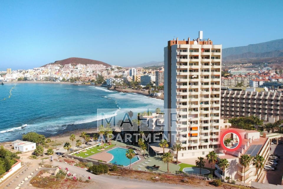 Property building, Beach, Swimming pool