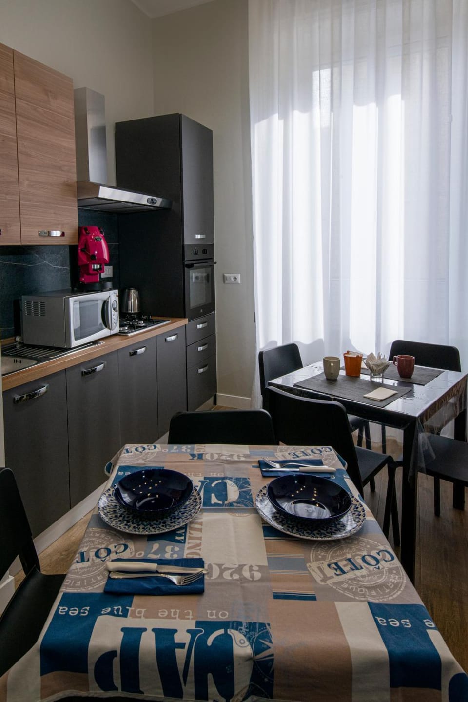Kitchen or kitchenette, Dining area, minibar, pet friendly, stove