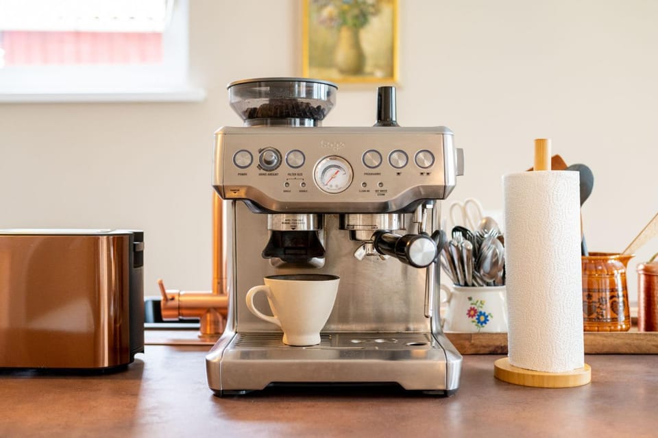Coffee/tea facilities, Kitchen or kitchenette, kitchen