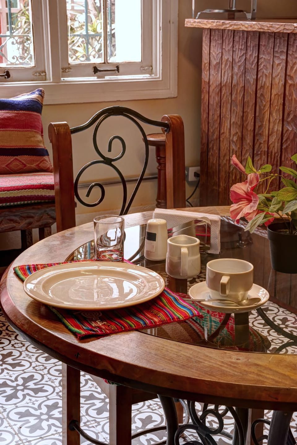 Food and drinks, Dining area
