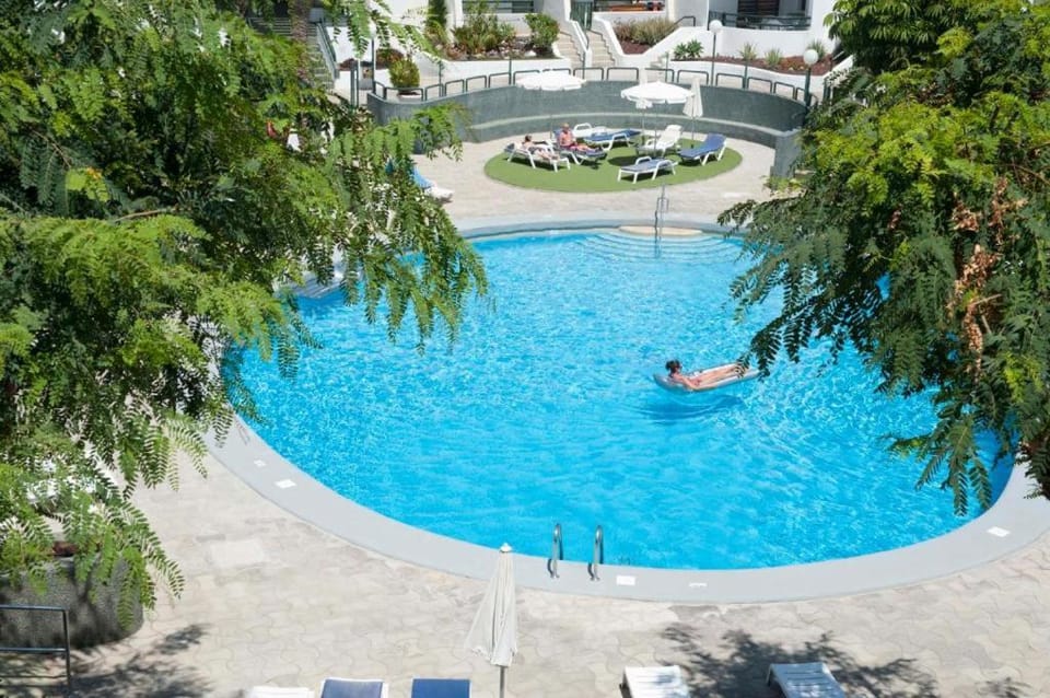 Garden, Swimming pool