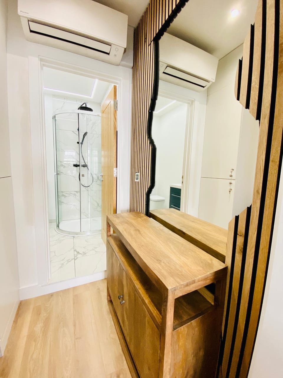 New studio flat overlooking city centre Apartment in Kingston upon Thames