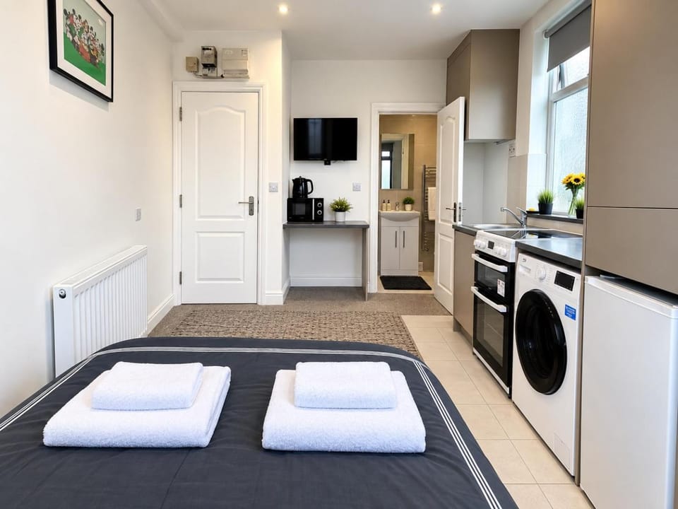 Unique Modern, Private Apartment,15 Mins To Central London Apartment in London