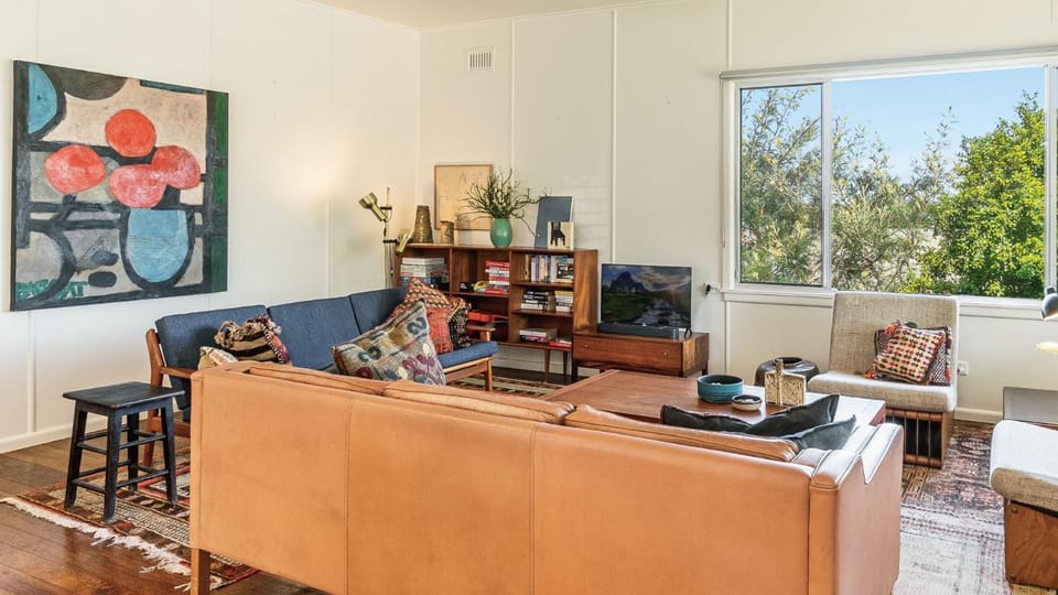 TV and multimedia, Living room, Seating area