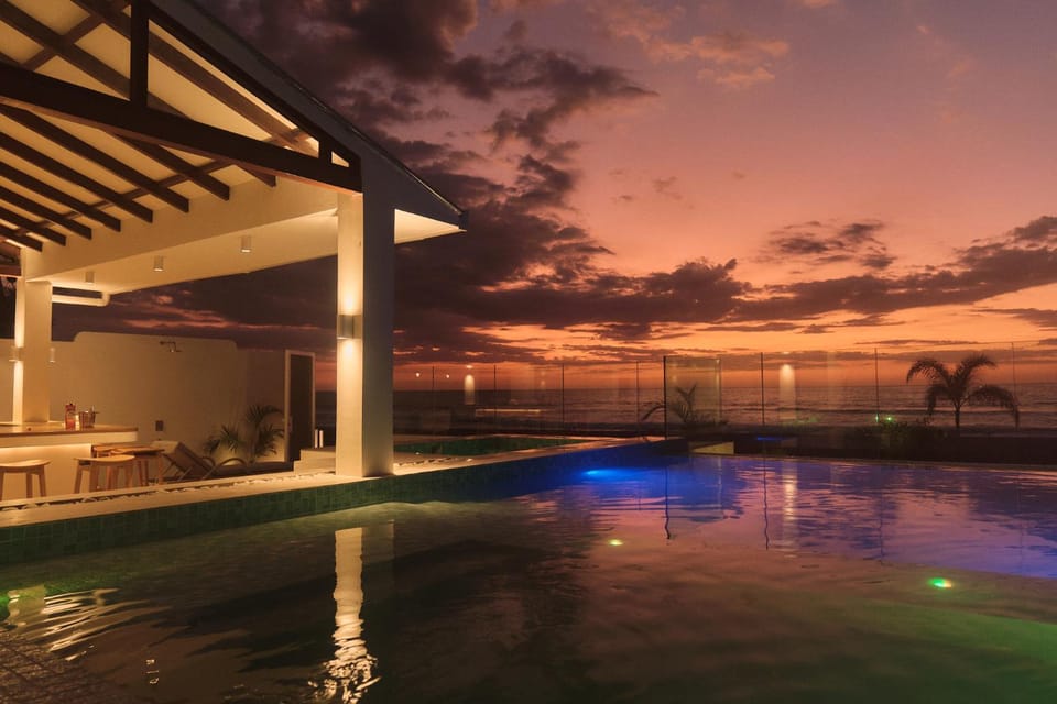Patio, Balcony/Terrace, Balcony/Terrace, Swimming pool, Swimming pool, Sunset