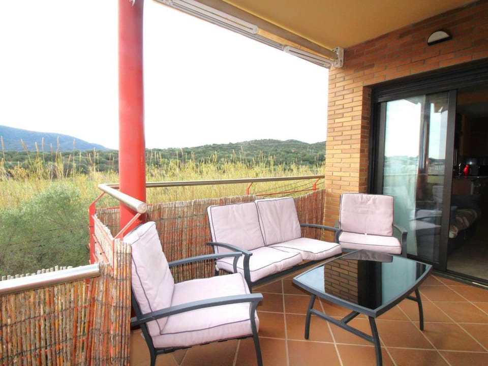 Apartamento con Piscina, Aire Acondicionado, Garaje en Llançà - ES-228-44 Apartment in Alt Empordà