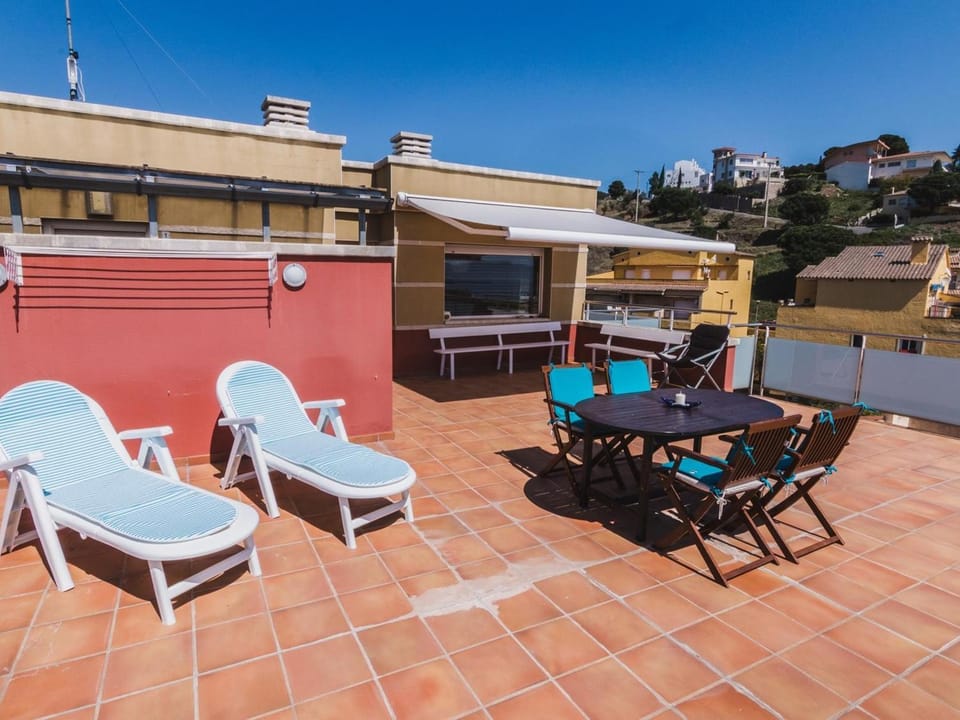 Ático en Llançà con Terraza y Parking - ES-228-61 Apartment in Alt Empordà