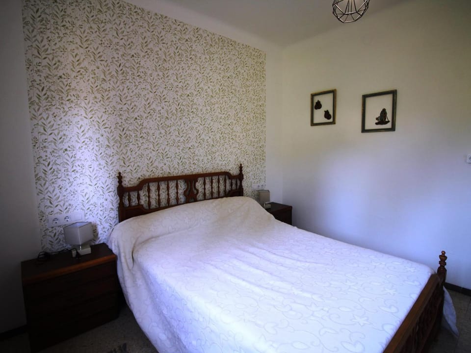 Apartamento céntrico en Llançà con 2 dormitorios y parking - ES-228-72 Apartment in Alt Empordà