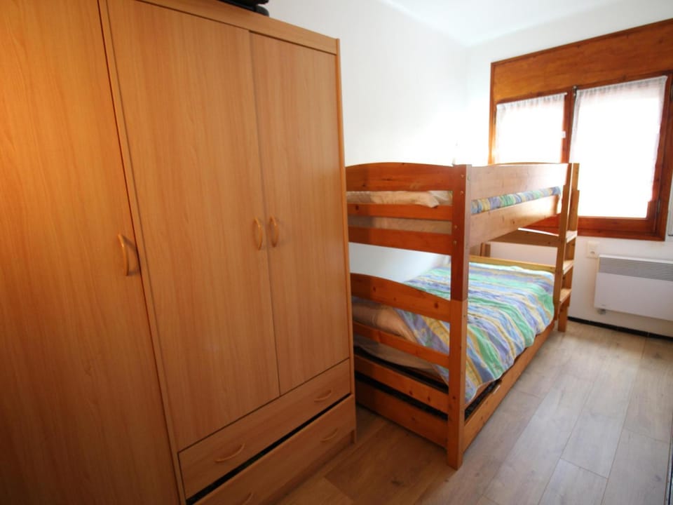 Apartamento 2 hab con terraza, vista al mar y parking - Capacidad 6 pers. - ES-228-77 Apartment in Alt Empordà