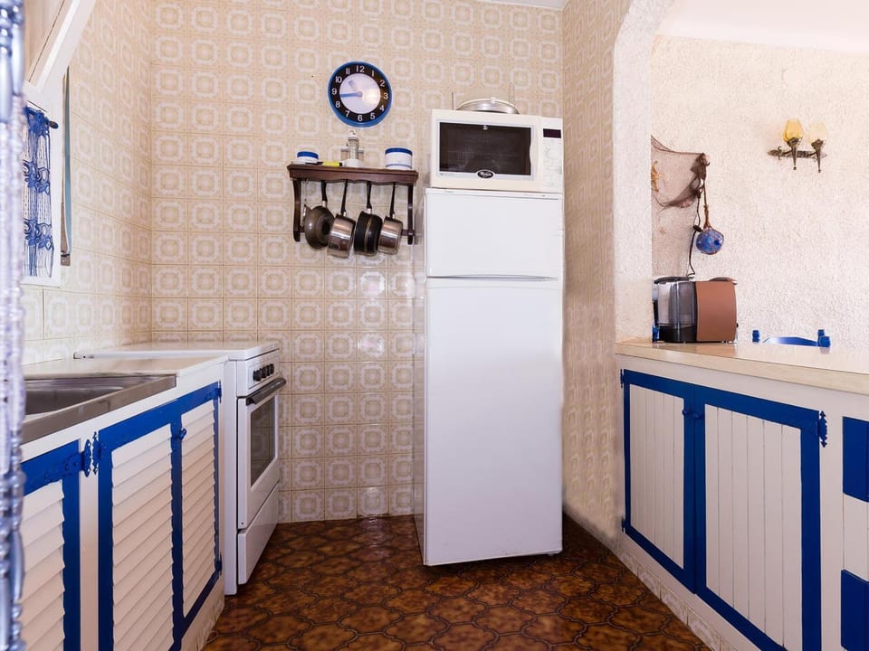 Apartamento Cómodo Vista Panorámica en Roses - ES-228-94 Apartment in Roses