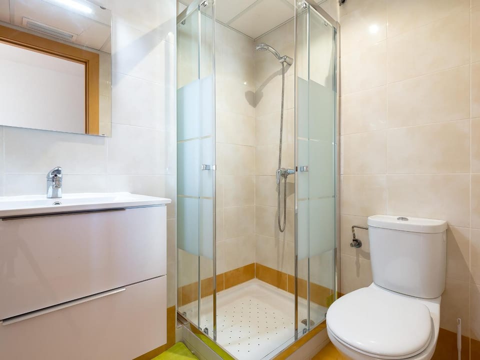 Agradable apartamento en Santa Margarita, Roses - ES-228-107 Apartment in Roses