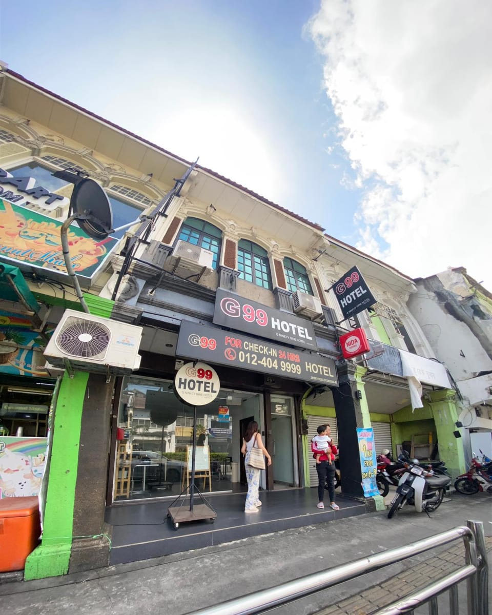 G99 Hotel Vacation rental in George Town
