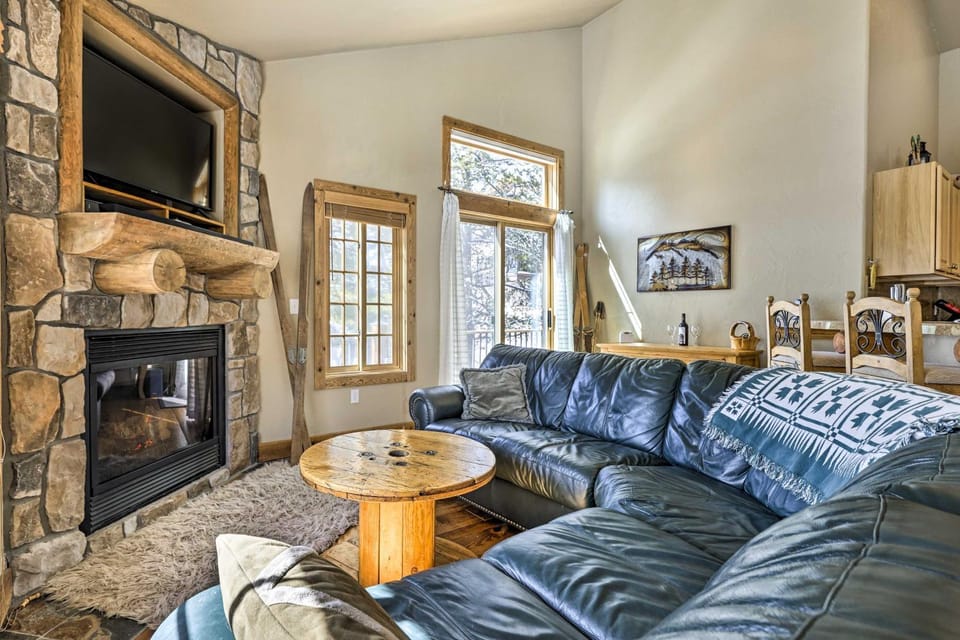 Mountainside Winter Park Ski Home w/ Hot Tub House in Winter Park