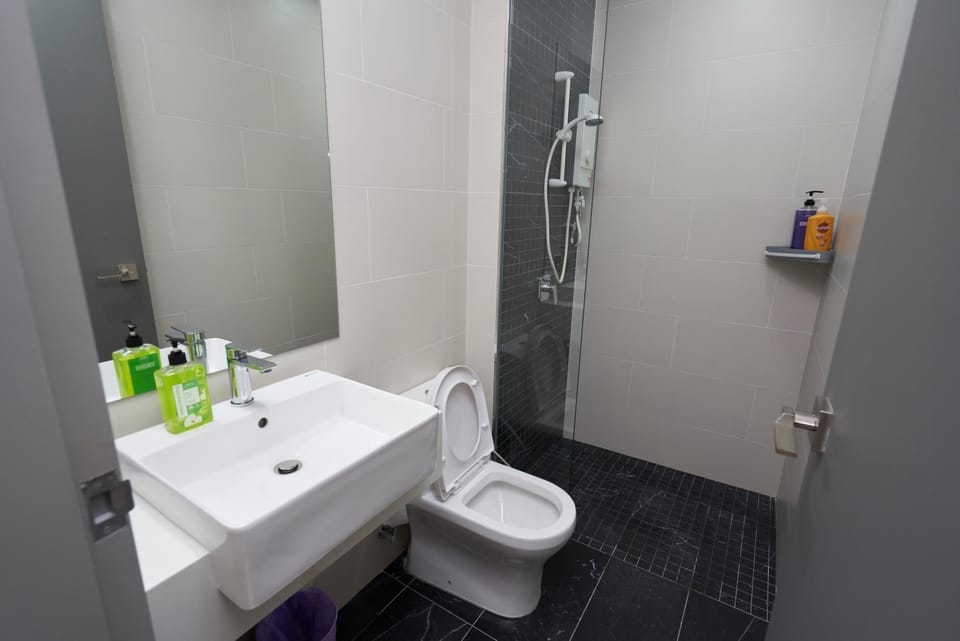 Shower, Toilet, Bathroom