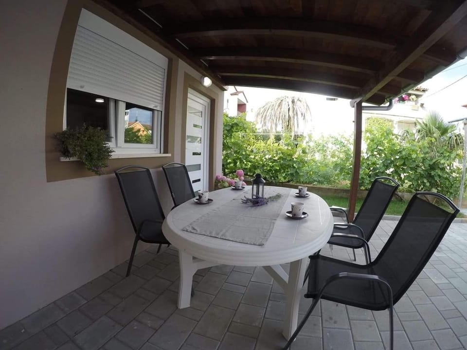 Apartman Nenći 1 Apartment in Šibenik-Knin County, Croatia