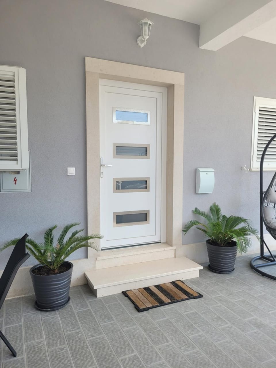 Patio, Facade/entrance