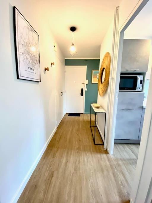 Pluton Apartment in Caen