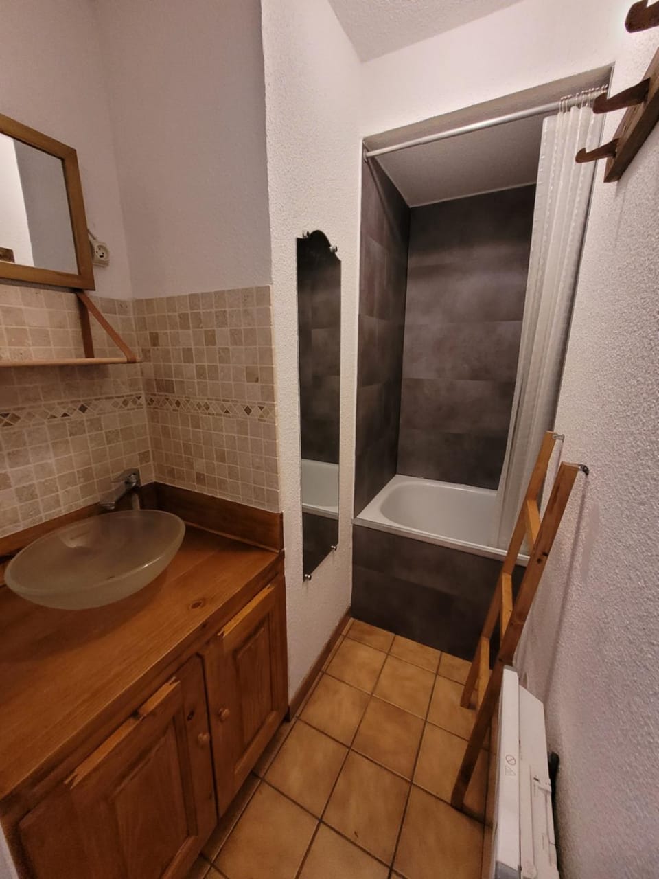 Bathroom, Bath