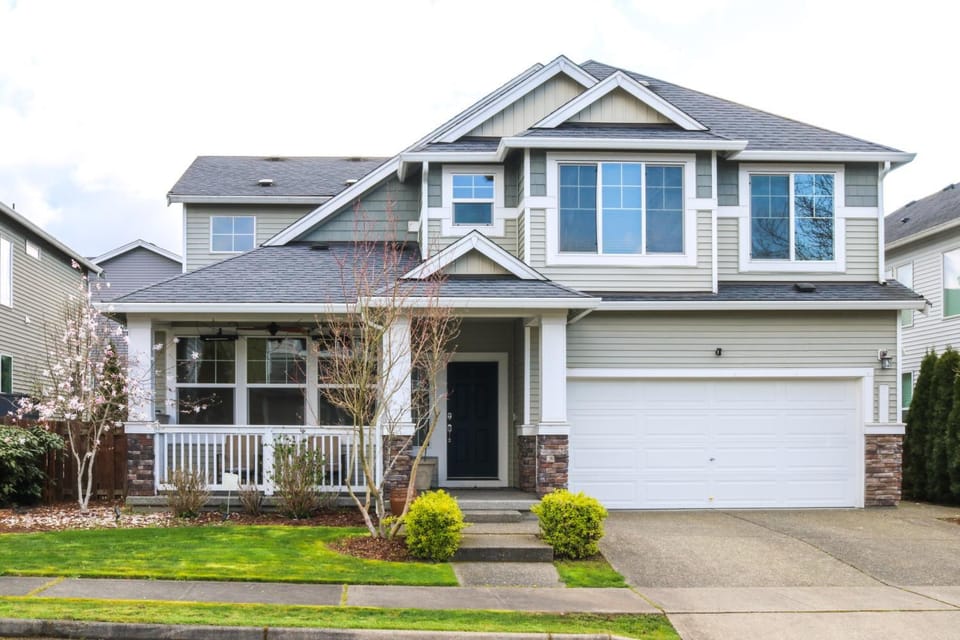 Spacious Kent Home w/ Patio Near SeaTac Airport House in SeaTac