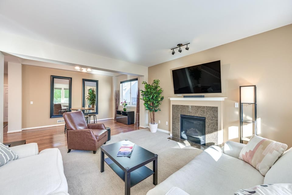Spacious Kent Home w/ Patio Near SeaTac Airport House in SeaTac