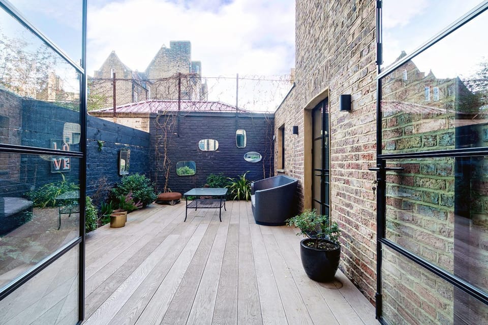 Notting Hill Playhouse Apartment in City of Westminster