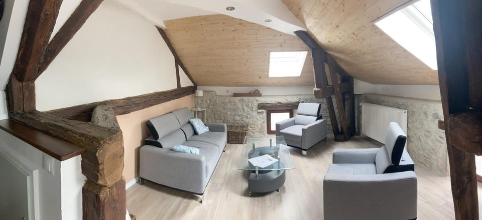 Communal lounge/ TV room, Living room, Seating area
