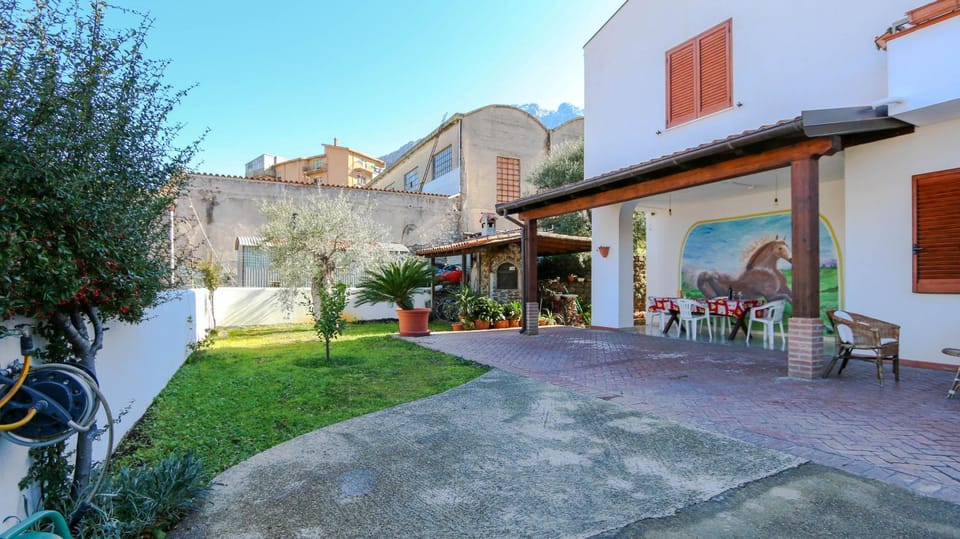 Property building, Garden