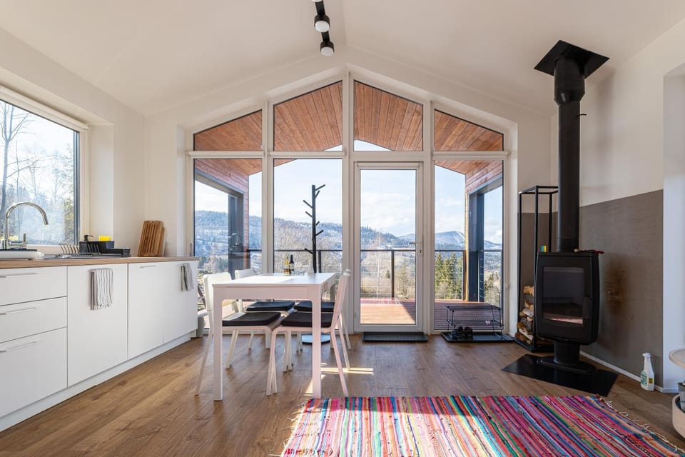 Property building, Kitchen or kitchenette, Dining area, Mountain view