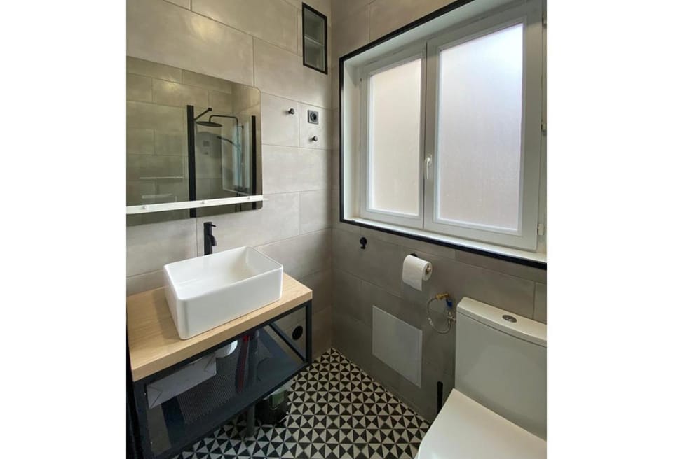 Toilet, Bathroom, heating