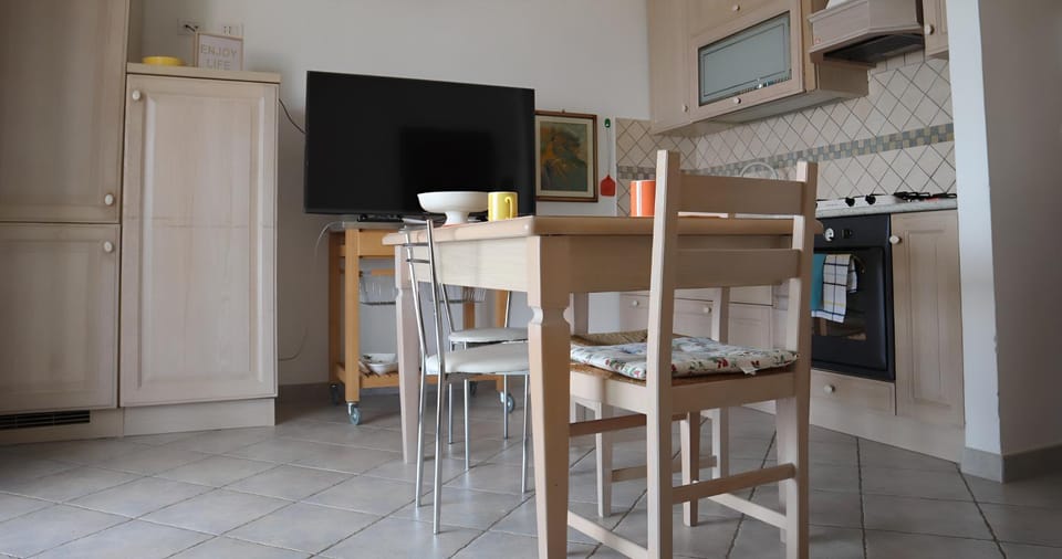 Living room, kitchen