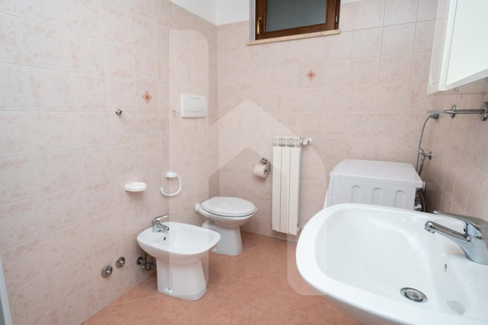 Toilet, Bathroom, bidet, washing machine