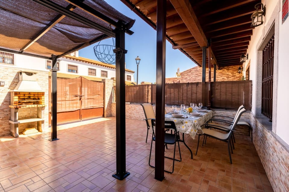 Patio, Balcony/Terrace, Dining area