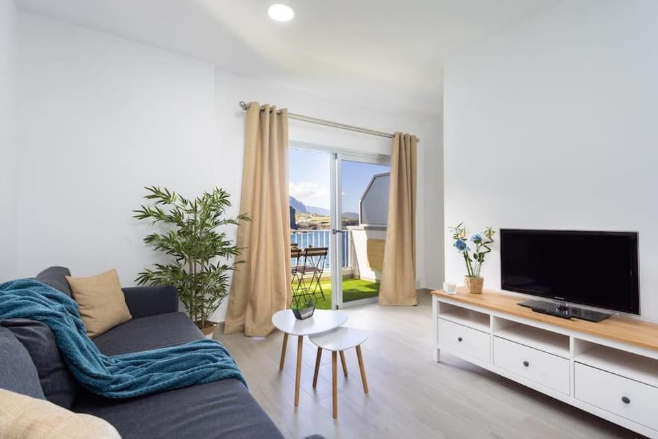 Communal lounge/ TV room, TV and multimedia, Living room