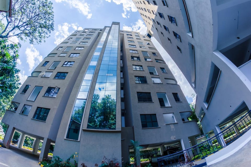 Property building, Facade/entrance, Parking, elevator