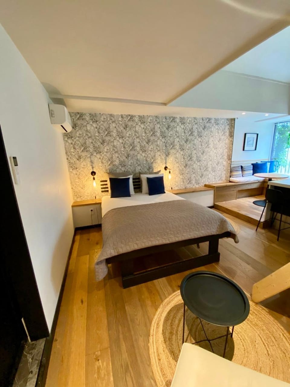 Hangar 336 Apartment in Flanders
