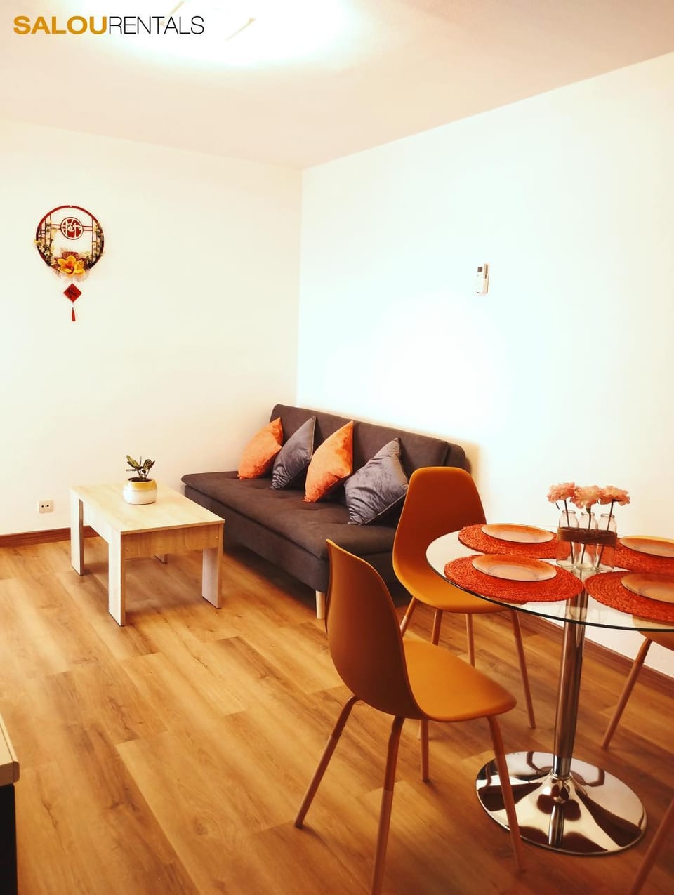 Living room, Seating area, Dining area