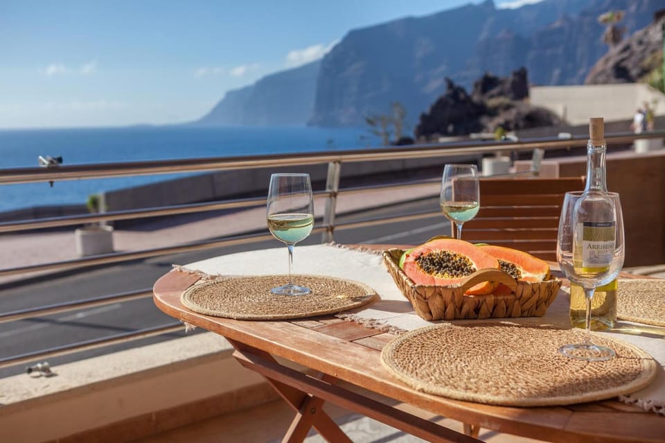 Day, View (from property/room), Balcony/Terrace, Mountain view, Sea view