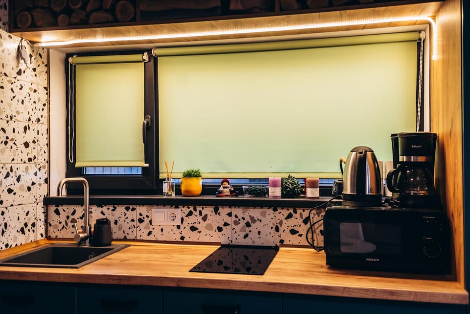 Coffee/tea facilities, Kitchen or kitchenette