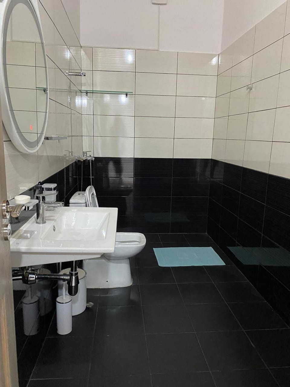 Shower, Toilet, Bathroom