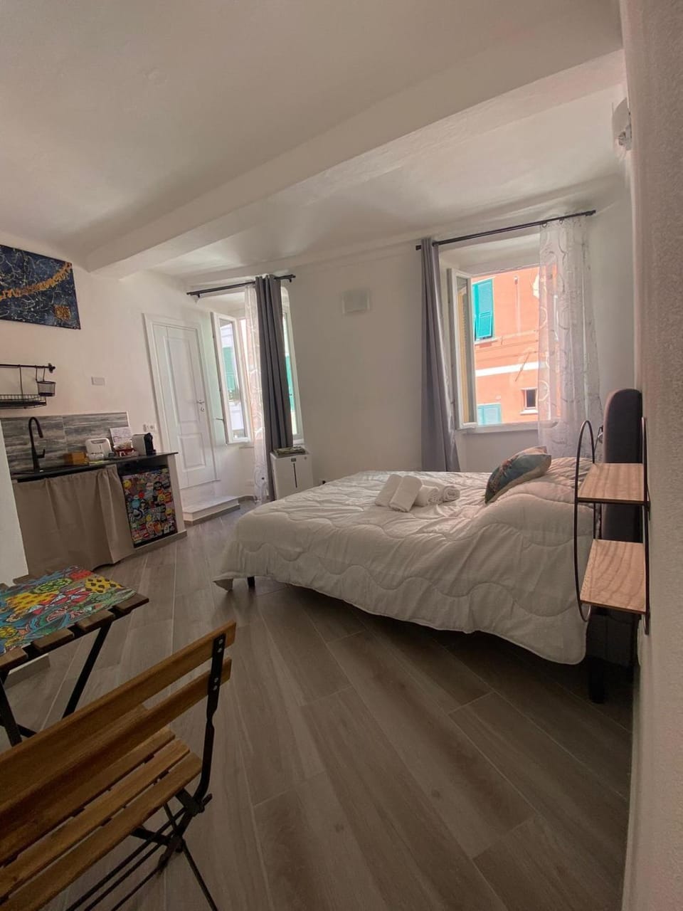 Photo of the whole room