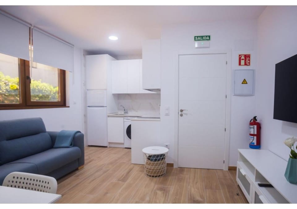 TV and multimedia, Kitchen or kitchenette, Living room