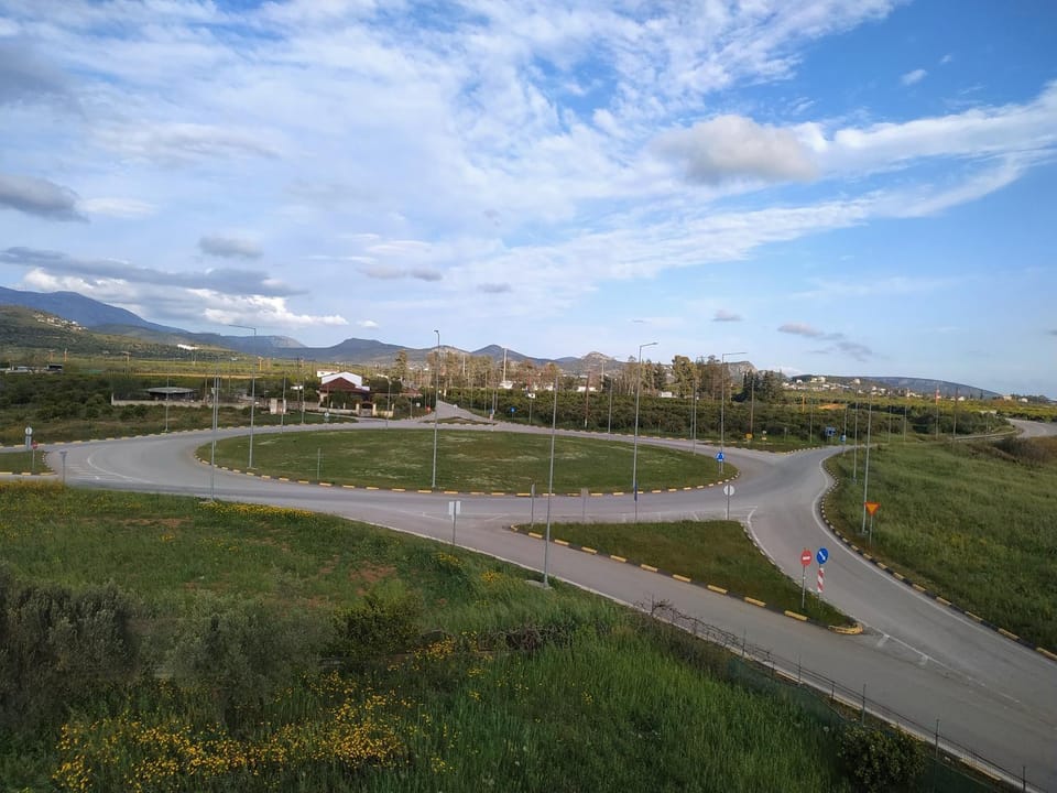 Roundabout apartment House in Argolis, Greece