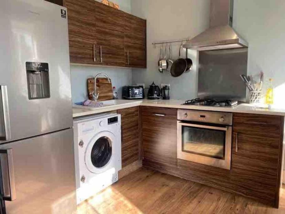 Flat2BeckfordMews Apartment in England